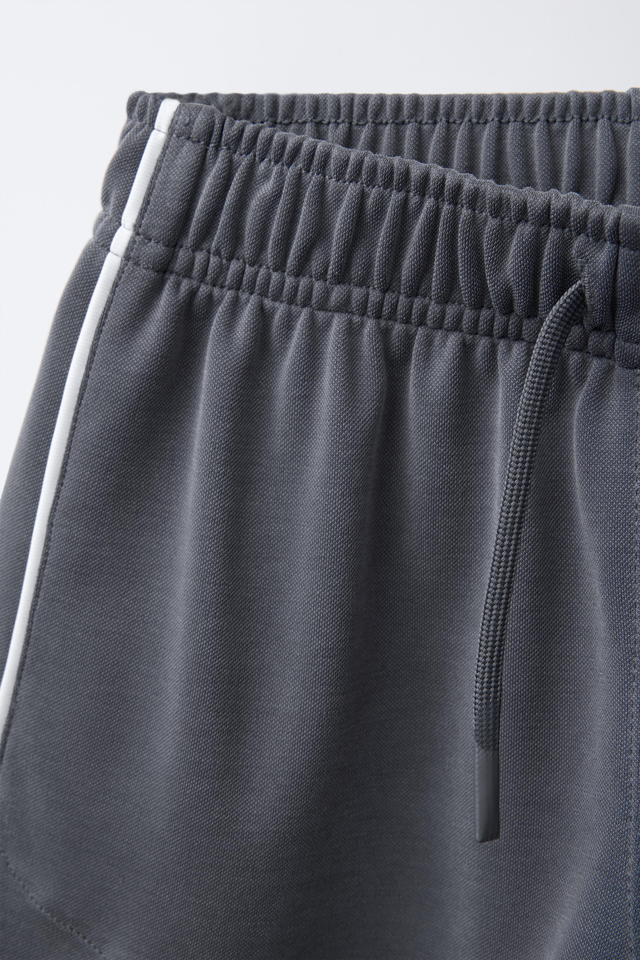 PIPING DETAIL SHORTS